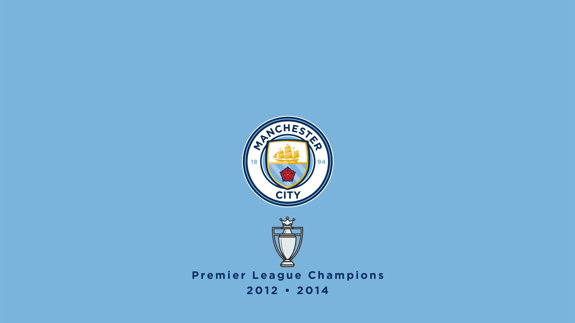 张伟丽与训练师合照展示团队力量，张伟丽 训练